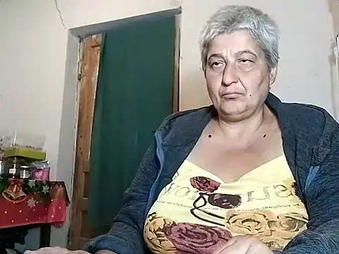 Snapshot of ExquisiteMature chatting on September 28, 12:56 pm ExquisiteMature online show from September 28, 12:56 pm