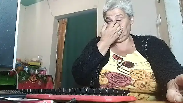 Snapshot of ExquisiteMature chatting on September 21, 8:36 pm ExquisiteMature online show from September 21, 8:36 pm