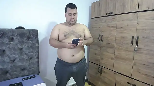 santi hothot online show from October 11, 7:04 pm