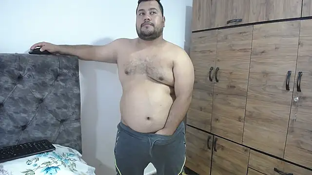 santi hothot online show from September 13, 7:03 pm