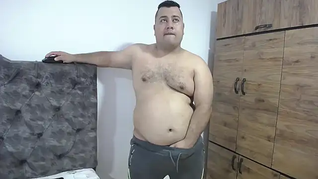 santi hothot online show from October 24, 7:35 pm