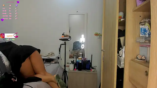 carolgaita online show from February 19, 10:01 am