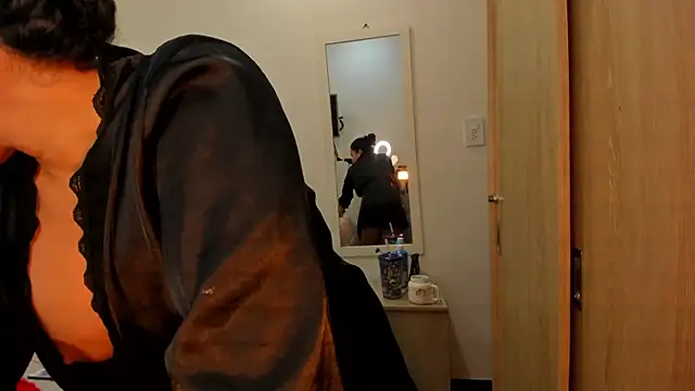 carolgaita online show from November 5, 11:02 am