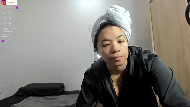 carolgaita online show from April 8, 10:17 am