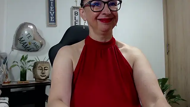 Snapshot of pattymaturex chatting on May 16, 1:15 am pattymaturex online show from May 16, 1:15 am