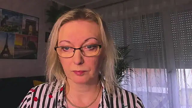 vanessa chat online show from February 23, 2:17 pm