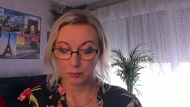 Snapshot of vanessa_chat chatting on July 19, 1:19 pm vanessa chat online show from July 19, 1:19 pm