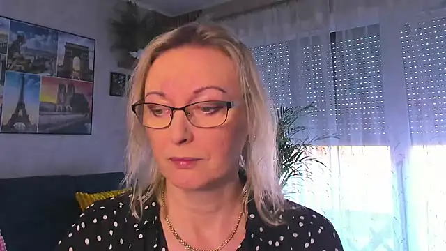 vanessa chat online show from February 26, 2:17 pm