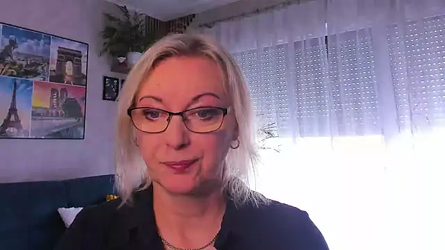 Snapshot of vanessa_chat chatting on May 4, 1:25 pm vanessa chat online show from May 4, 1:25 pm