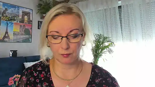 Snapshot of vanessa_chat chatting on May 20, 1:19 pm vanessa chat online show from May 20, 1:19 pm