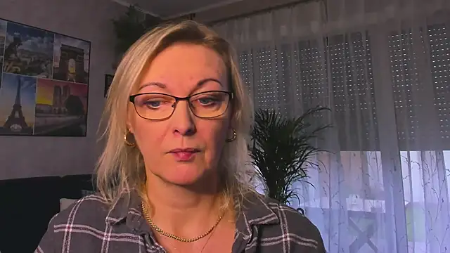 Snapshot of vanessa_chat chatting on November 20, 2:18 pm vanessa chat online show from November 20, 2:18 pm