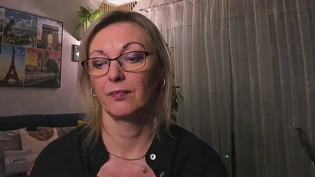 vanessa chat online show from March 3, 8:21 pm
