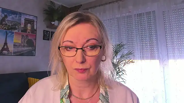 vanessa chat online show from February 19, 2:14 pm