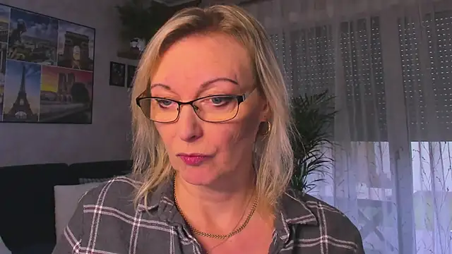 Snapshot of vanessa_chat chatting on November 23, 2:16 pm vanessa chat online show from November 23, 2:16 pm