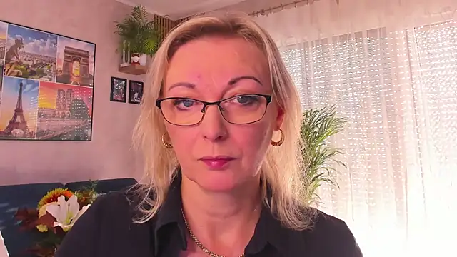 Snapshot of vanessa_chat chatting on October 31, 7:16 am vanessa chat online show from October 31, 7:16 am