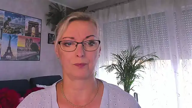 Snapshot of vanessa_chat chatting on July 1, 1:22 pm vanessa chat online show from July 1, 1:22 pm