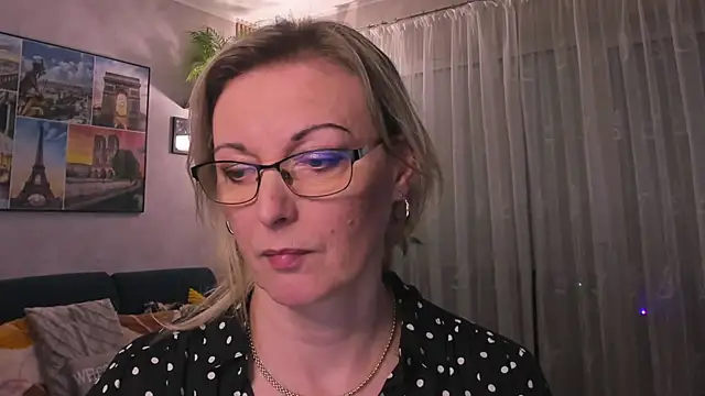vanessa chat online show from March 19, 5:50 pm