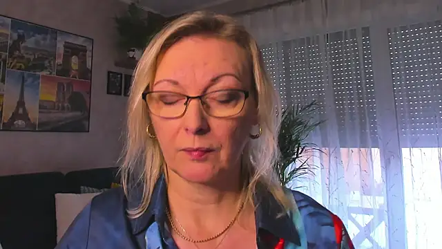 Snapshot of vanessa_chat chatting on November 27, 2:17 pm vanessa chat online show from November 27, 2:17 pm