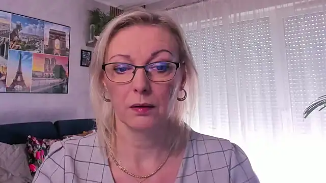 vanessa chat online show from March 23, 7:53 am