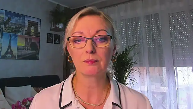 vanessa chat online show from October 8, 1:56 pm