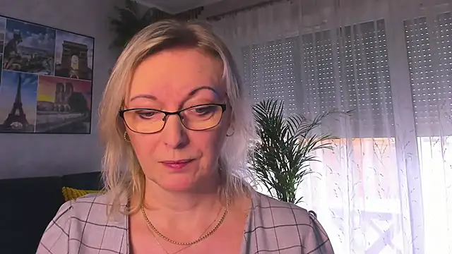 vanessa chat online show from March 15, 2:24 pm