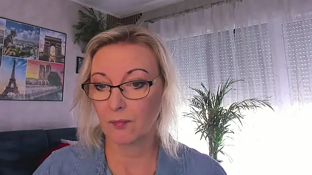 Snapshot of vanessa_chat chatting on July 8, 1:12 pm vanessa chat online show from July 8, 1:12 pm
