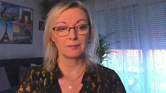 vanessa chat online show from February 1, 2:26 pm