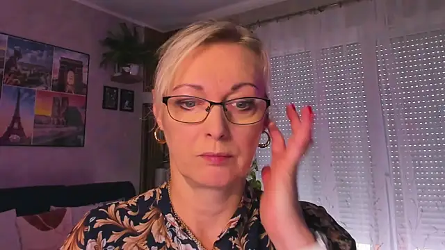 vanessa chat online show from September 16, 1:34 pm