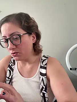 bisexyelizz online show from March 23, 6:58 am