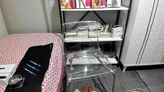 bisexyelizz online show from July 6, 10:12 pm