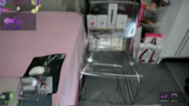 bisexyelizz online show from December 22, 9:48 pm