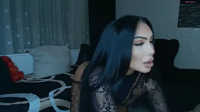 Snapshot of mistress_meryem chatting on June 17, 9:57 pm mistress meryem online show from June 17, 9:57 pm