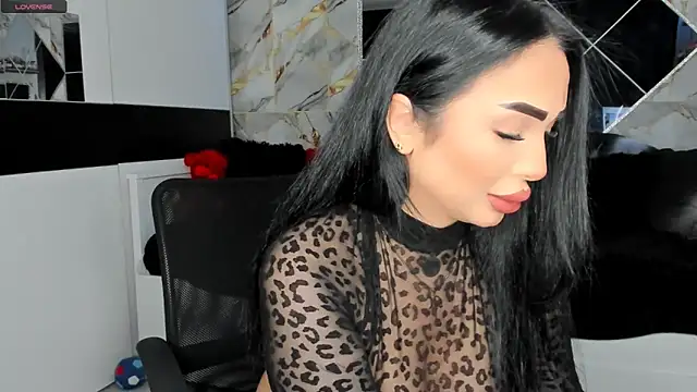 Snapshot of mistress_meryem chatting on March 17, 11:35 pm mistress meryem online show from March 17, 11:35 pm