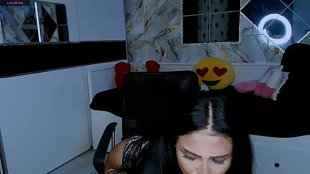 Snapshot of mistress_meryem chatting on September 9, 10:52 pm mistress meryem online show from September 9, 10:52 pm