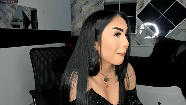 Snapshot of mistress_meryem chatting on March 16, 12:12 am mistress meryem online show from March 16, 12:12 am