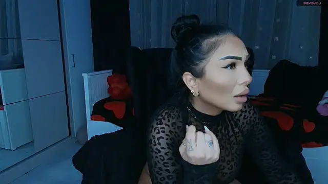 Snapshot of mistress_meryem chatting on May 3, 9:40 pm mistress meryem online show from May 3, 9:40 pm