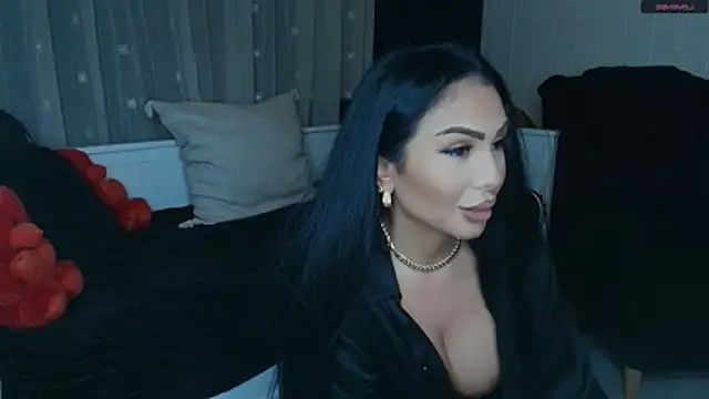 Snapshot of mistress_meryem chatting on July 7, 10:57 pm mistress meryem online show from July 7, 10:57 pm