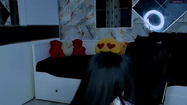 Snapshot of mistress_meryem chatting on November 22, 1:15 am mistress meryem online show from November 22, 1:15 am