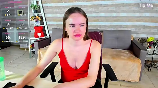 SusanSmit online show from September 25, 6:58 pm