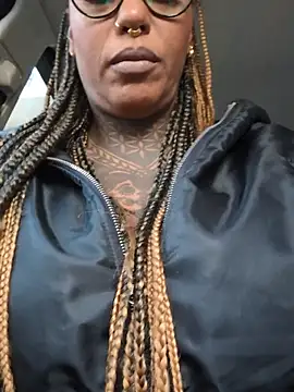 DarkDea online show from December 1, 2:51 pm