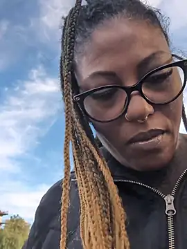 DarkDea online show from December 5, 12:48 pm