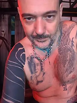 DarkDea online show from April 6, 1:45 pm