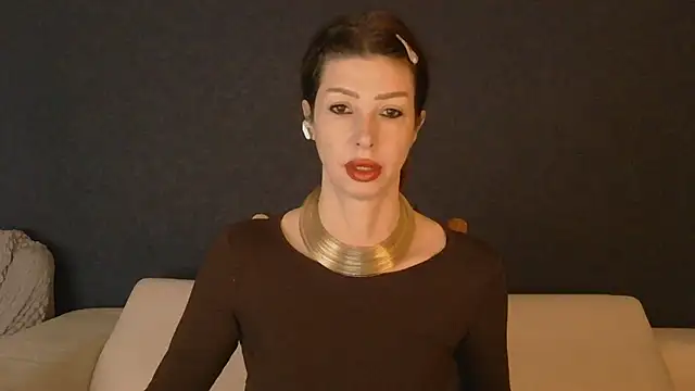 Snapshot of WhiteQueen888 chatting on September 21, 7:13 am WhiteQueen888 online show from September 21, 7:13 am