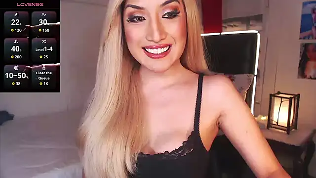 Snapshot of Alluring_Lordess chatting on October 16, 7:27 am Alluring Lordess online show from October 16, 7:27 am