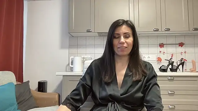 Snapshot of HotyWinter chatting on November 17, 5:55 am HotyWinter online show from November 17, 5:55 am