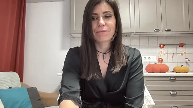 Snapshot of HotyWinter chatting on November 1, 4:52 am HotyWinter online show from November 1, 4:52 am