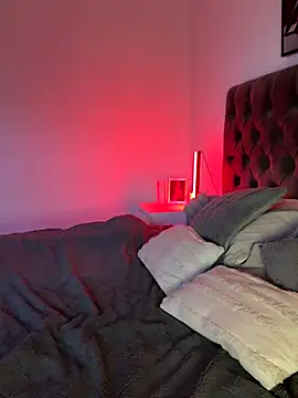 EllaMae online show from November 11, 2:12 pm