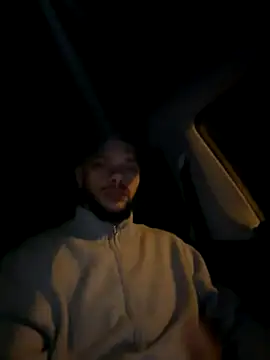 Snapshot of Lionayowe chatting on November 8, 5:22 am Lionayowe online show from November 8, 5:22 am