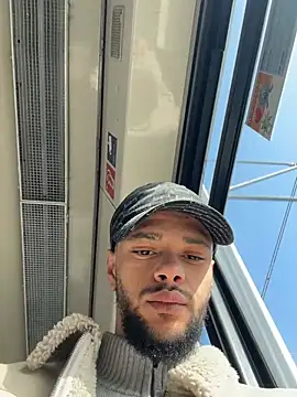 Lionayowe online show from March 8, 10:07 am