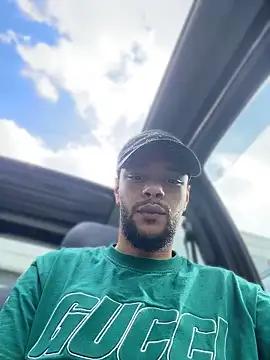 Lionayowe online show from April 14, 2:00 pm